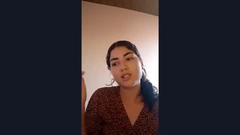 Snapshot of dwanagoud chatting on February 27, 5:24 pm Penelope online show from February 27, 5:24 pm