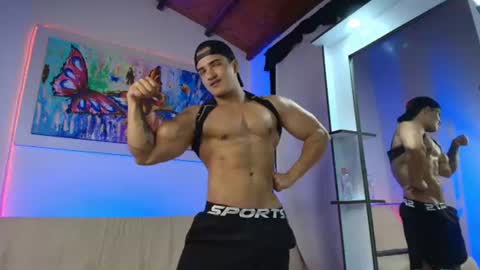 dwayne_esteven10 online show from June 9, 11:16 pm