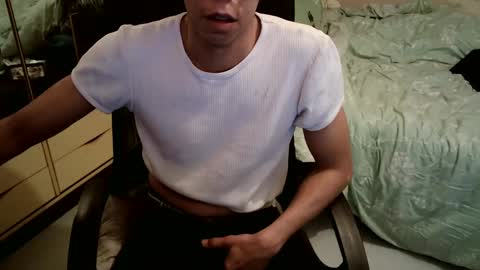 Snapshot of dwaynejamesjackson chatting on December 25, 2:45 pm dwaynejamesjackson online show from December 25, 2:45 pm