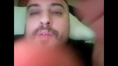 Snapshot of dwizziz chatting on October 27, 1:09 am Ivan online show from October 27, 1:09 am