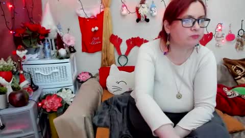 Dyanne online show from December 24, 7:33 pm