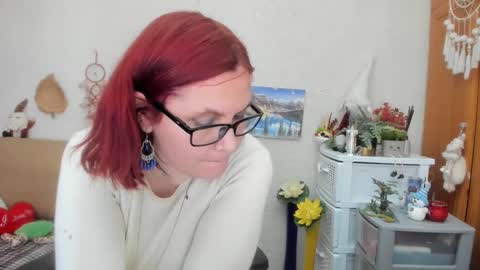 Dyanne online show from February 25, 6:53 pm