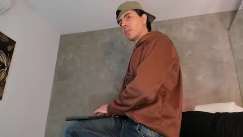 Dylan online show from January 7, 11:12 am