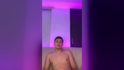 Snapshot of dylan_katelive chatting on August 9, 8:47 pm dylan kate Live online show from August 9, 8:47 pm