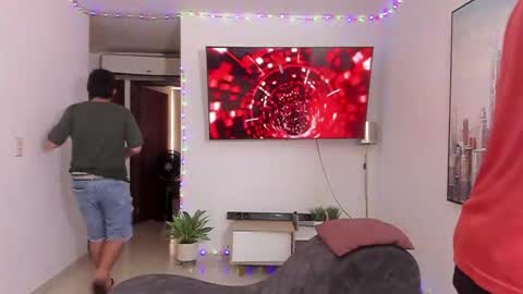 Mod Dylan Lilith Alan and  Drake online show from December 18, 4:06 pm