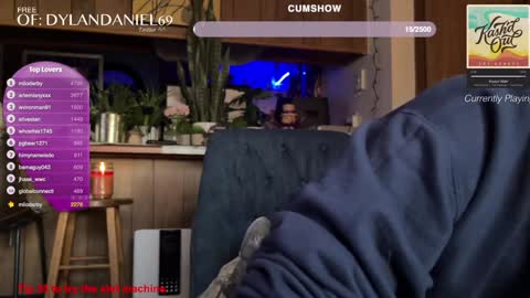 Dylan Daniel 7.8 online show from December 3, 1:32 pm