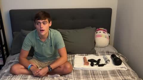 dylanfruits online show from September 25, 11:41 pm