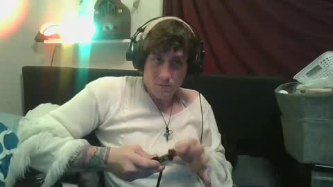 Aurora online show from January 8, 8:16 am