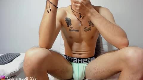Snapshot of dylanscott_106 chatting on September 24, 6:00 pm dylanscott_106 online show from September 24, 6:00 pm
