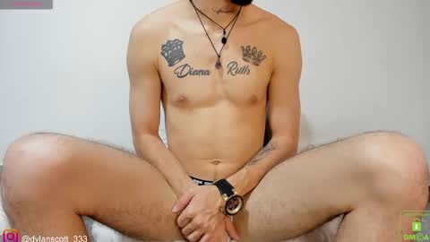 dylanscott_106 online show from March 3, 8:04 pm