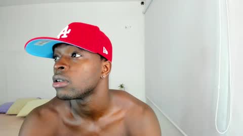 Dylan Taylor online show from January 21, 2:11 am