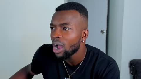 Dylan Taylor online show from October 8, 2:53 am