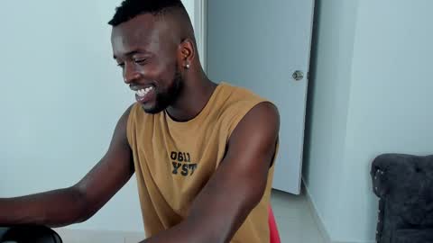 Dylan Taylor online show from October 29, 4:04 am