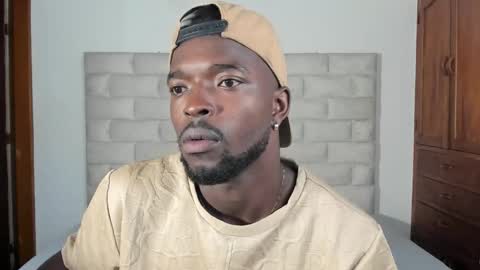 Dylan Taylor online show from November 23, 12:27 pm