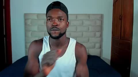 Dylan Taylor online show from November 25, 12:49 pm