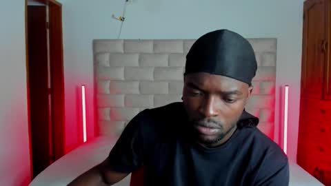 Dylan Taylor online show from February 12, 3:56 am