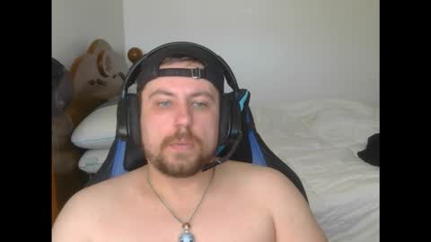 Snapshot of dylboi47 chatting on October 17, 5:48 pm dylboi47 online show from October 17, 5:48 pm