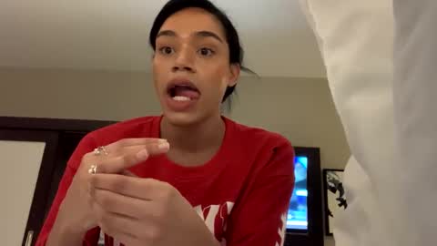 Snapshot of dynasty313 chatting on January 2, 12:34 am Dynasty online show from January 2, 12:34 am