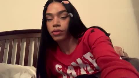 Snapshot of dynasty313 chatting on January 12, 10:54 pm Dynasty online show from January 12, 10:54 pm