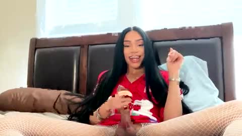 Dynasty online show from April 17, 6:33 pm