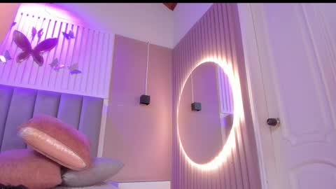 Juana online show from February 22, 11:42 am