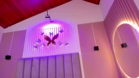 Juana online show from March 13, 11:39 am