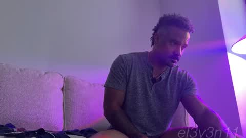 Snapshot of e13ven11 chatting on July 1, 2:02 am Formally known as Virus of Life online show from July 1, 2:02 am