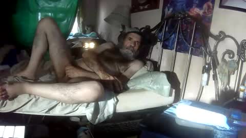 Snapshot of e2727 chatting on July 14, 7:19 pm Italian Franky online show from July 14, 7:19 pm