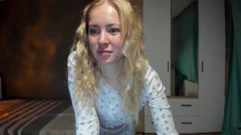 fansly - yourbestbaby online show from January 8, 4:04 am