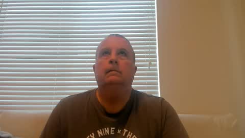 Snapshot of e_rectiom chatting on February 11, 12:15 am Mr Wonderful online show from February 11, 12:15 am