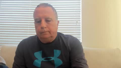 Snapshot of e_rectiom chatting on March 10, 3:39 pm Mr Wonderful online show from March 10, 3:39 pm