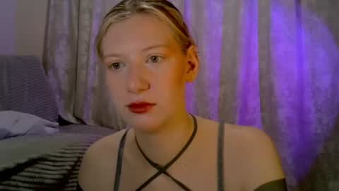 Lily online show from July 11, 7:44 am