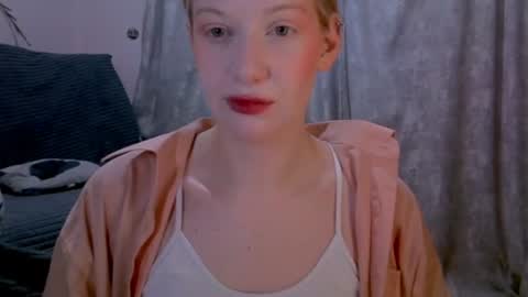 Lily online show from July 13, 8:06 am