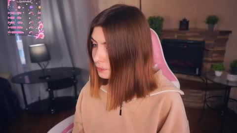 Snapshot of earthadobb chatting on October 6, 6:33 am Emma online show from October 6, 6:33 am