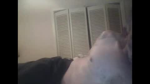 Snapshot of easye4015 chatting on February 12, 8:53 am Easye online show from February 12, 8:53 am