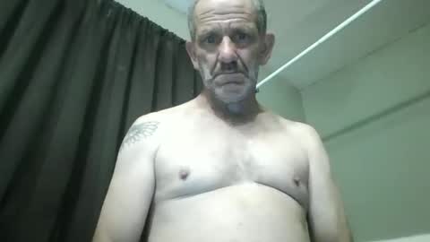 Snapshot of easye4015 chatting on March 30, 12:50 pm Easye online show from March 30, 12:50 pm