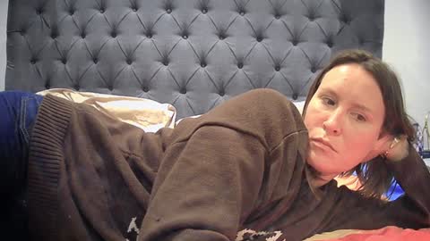 Nadia Ferreira  online show from February 22, 7:23 pm