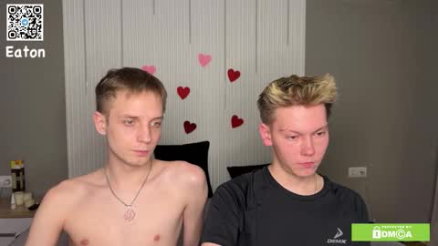 Snapshot of eaton_ chatting on February 16, 5:42 pm eaton_ online show from February 16, 5:42 pm