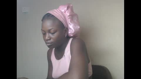 Snapshot of eatuupx chatting on January 8, 8:27 am eatuupx online show from January 8, 8:27 am