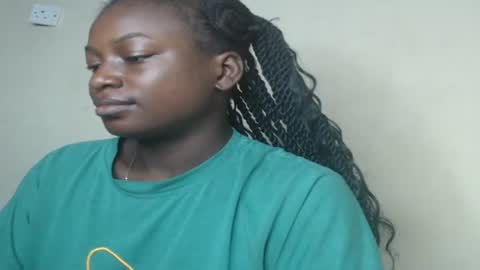 Snapshot of eatuupx chatting on January 19, 7:57 am eatuupx online show from January 19, 7:57 am