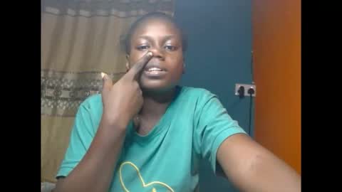 Snapshot of eatuupx chatting on September 8, 9:36 pm eatuupx online show from September 8, 9:36 pm