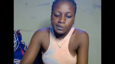 Snapshot of eatuupx chatting on December 4, 8:50 pm eatuupx online show from December 4, 8:50 pm