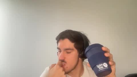 Snapshot of eatwoproject chatting on April 9, 2:44 pm eatwoproject online show from April 9, 2:44 pm