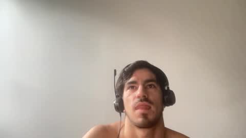 Snapshot of eatwoproject chatting on April 11, 7:45 am eatwoproject online show from April 11, 7:45 am