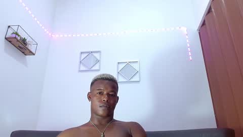 Chris Palaz  online show from December 28, 9:09 am