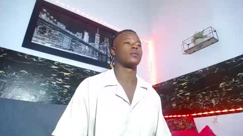 Chris Palaz  online show from October 17, 4:31 pm