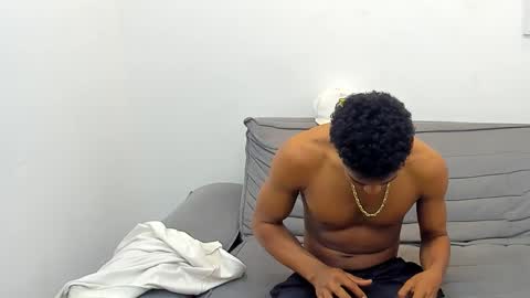 Snapshot of ebons_sexy chatting on January 11, 3:34 am ebons_sexy online show from January 11, 3:34 am