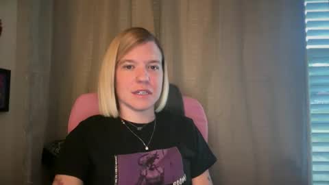 americnbarbie online show from May 6, 11:43 pm