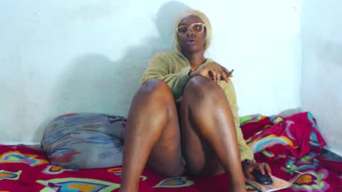 chayna smith online show from December 30, 2:20 am