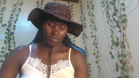 Snapshot of ebony_choco2 chatting on January 12, 6:59 pm ebony choco2 online show from January 12, 6:59 pm